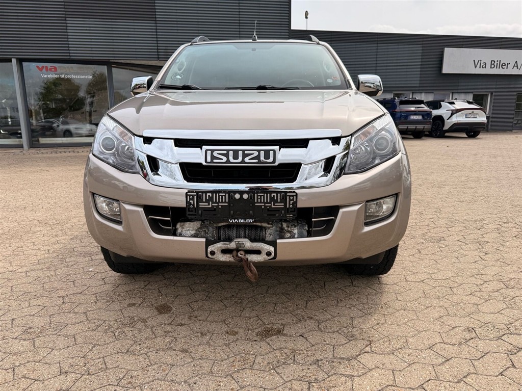 Isuzu D-max Crew Cab 2,5 D Exclusive 4WD 163HK Pick-Up Aut. - Image 2