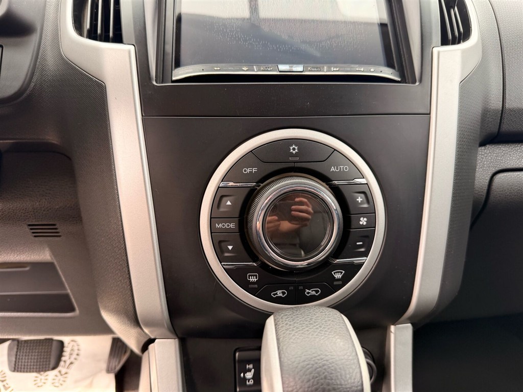 Isuzu D-max Crew Cab 2,5 D Exclusive 4WD 163HK Pick-Up Aut. - Image 11