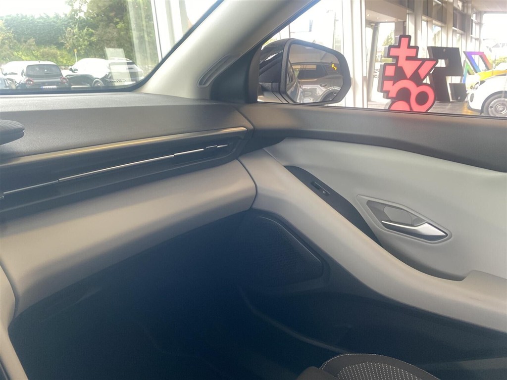 Ford Explorer EL UR Select RWD 286HK 5d Aut. - Image 8