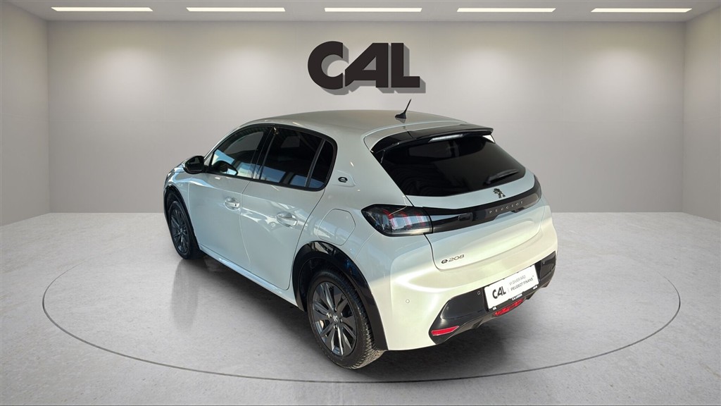 Peugeot e-208 EL Allure 136HK 5d Aut. - Image 3