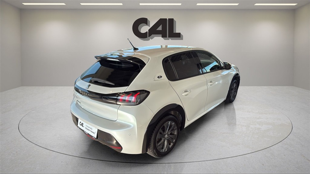 Peugeot e-208 EL Allure 136HK 5d Aut. - Image 4