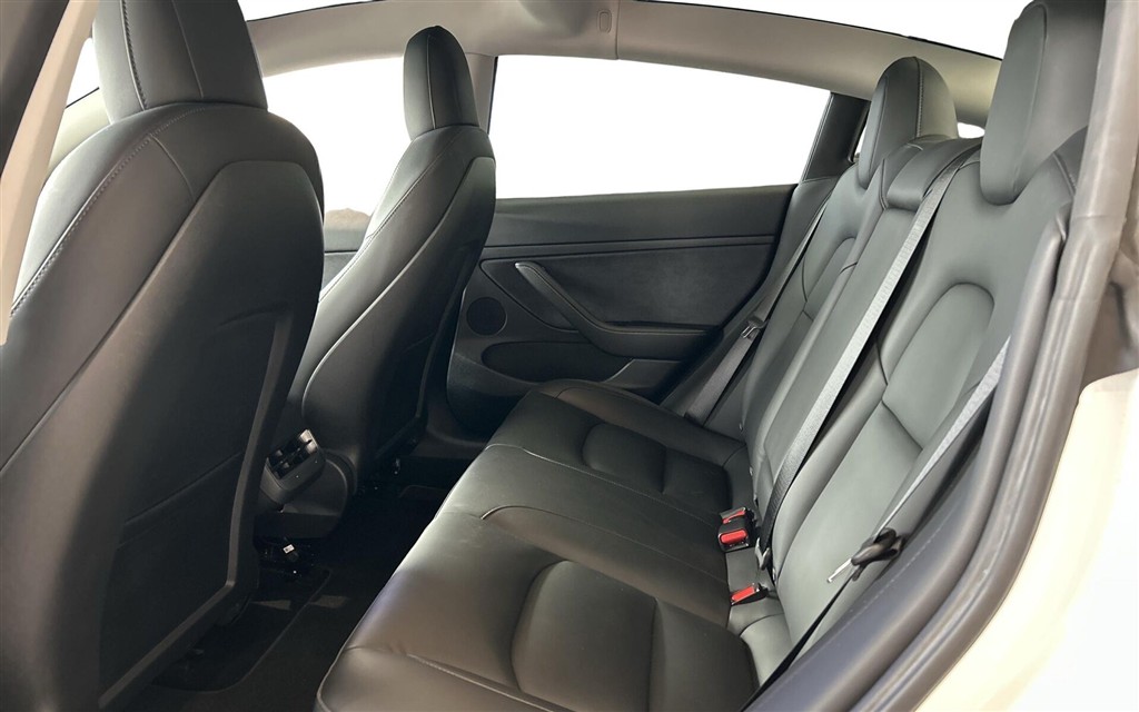 Tesla Model 3 EL Standard Range Plus 325HK Aut. - Image 10