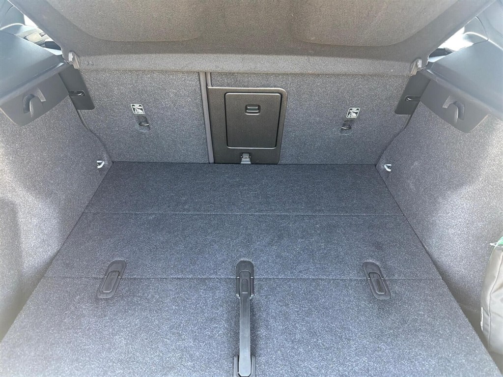 Volvo XC40 Recharge Twin Ultimate AWD 408HK 5d Aut. - Image 13