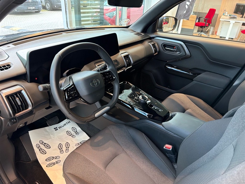 Toyota Urban Cruiser 128 kW (174 hk) aut. gear Active - Image 8