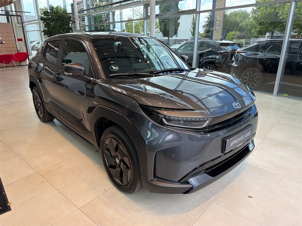 Toyota Urban Cruiser 128 kW (174 hk) aut. gear Active - Image 3