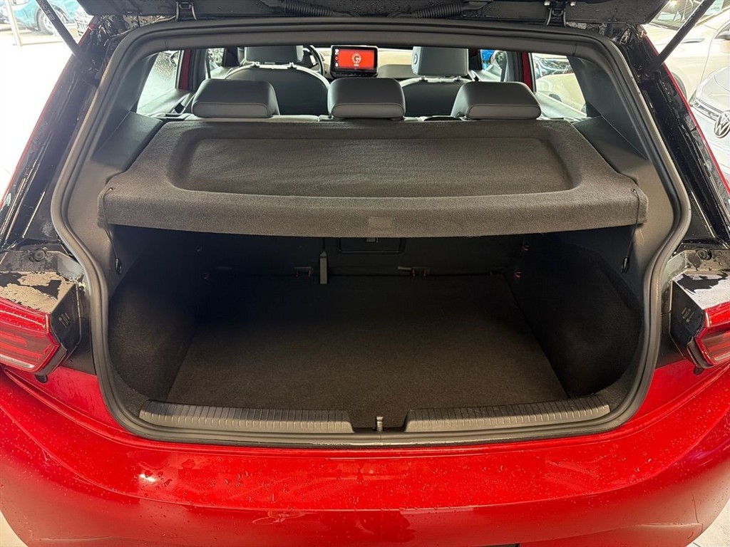 VW ID.3 EL Pro Performance 204HK 5d Aut. - Image 10