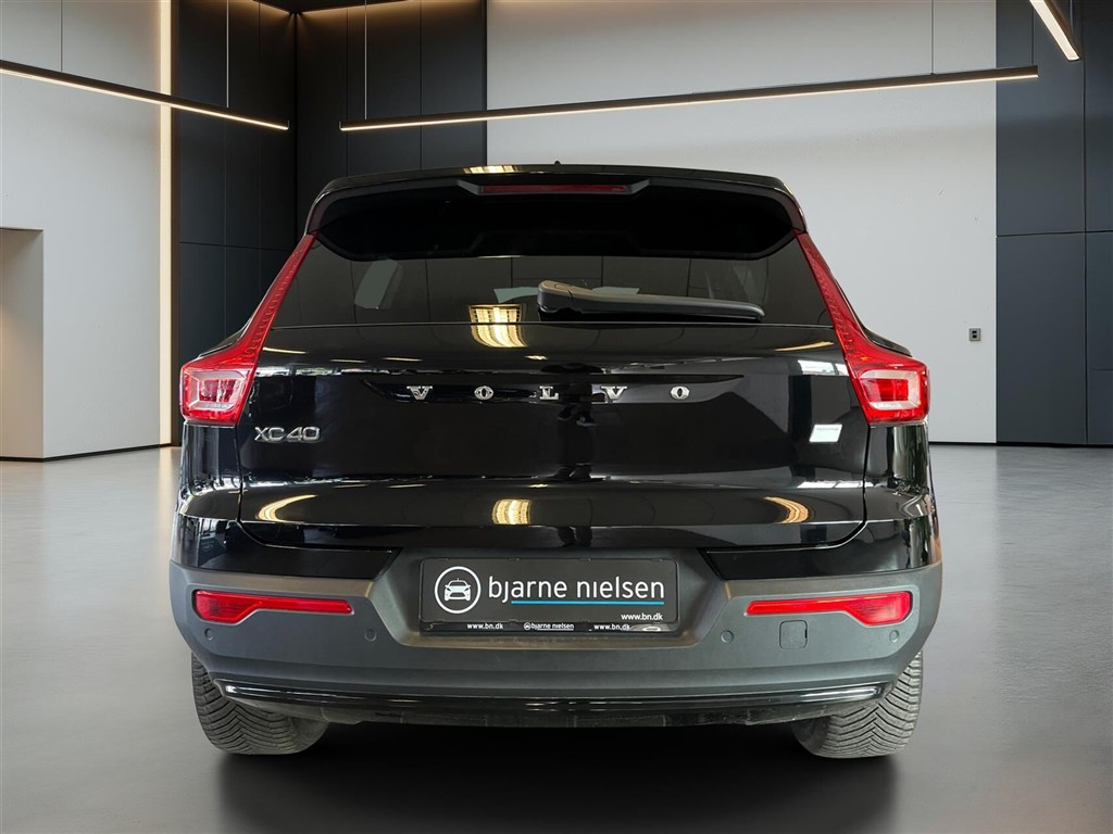 Volvo XC40 Recharge Extended Range Plus 252HK 5d Aut. - Image 3