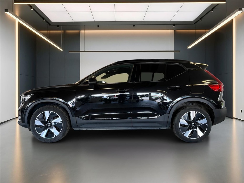 Volvo XC40 Recharge Extended Range Plus 252HK 5d Aut. - Image 4