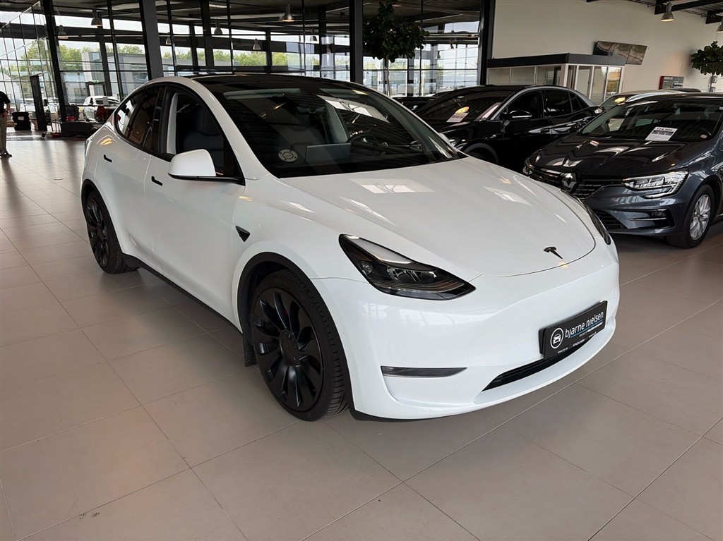 Tesla Model Y EL Performance AWD 534HK 5d Aut. - Image 6