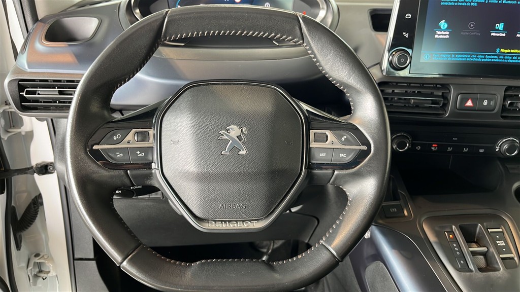 Peugeot e-Rifter L2 EL Allure Pack Family 136HK Aut. - Image 11