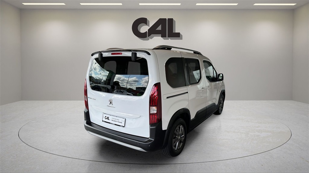 Peugeot e-Rifter L2 EL Allure Pack Family 136HK Aut. - Image 3