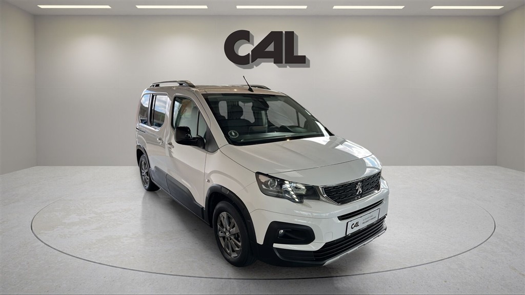 Peugeot e-Rifter L2 EL Allure Pack Family 136HK Aut. - Image 4