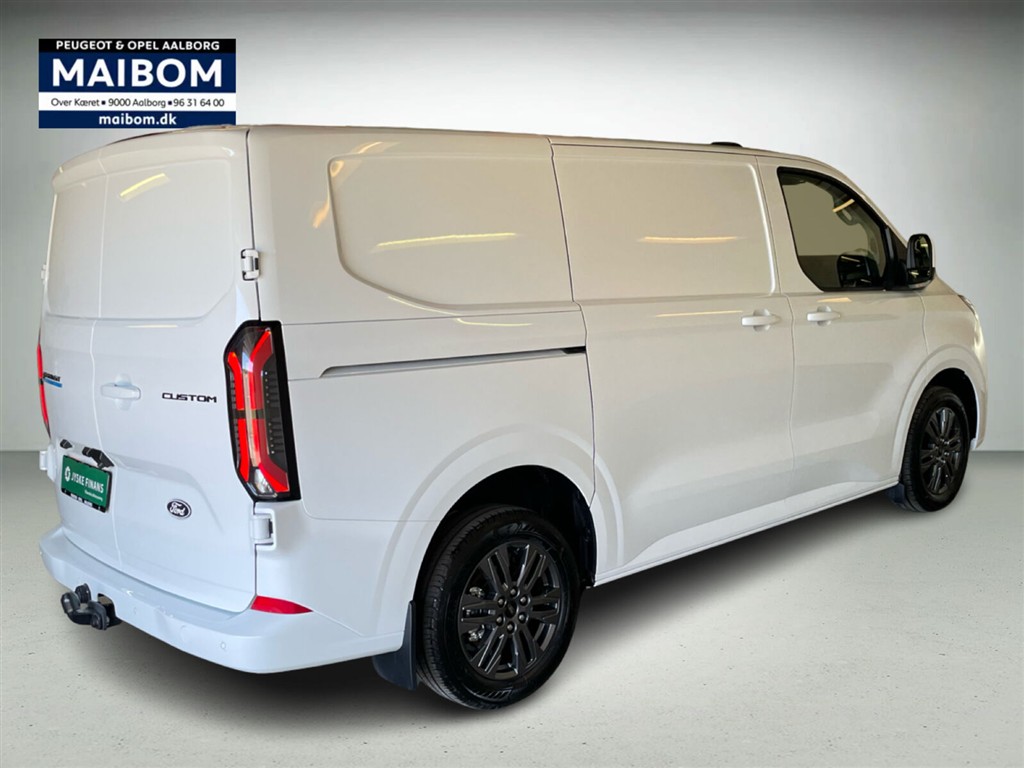 Ford E-Transit Custom 320 L1H1 EL Limited 218HK Van Aut. - Image 8