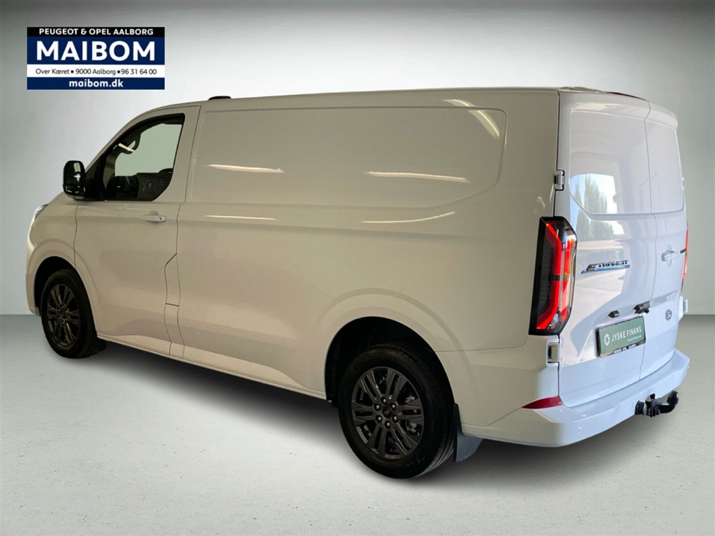 Ford E-Transit Custom 320 L1H1 EL Limited 218HK Van Aut. - Image 10
