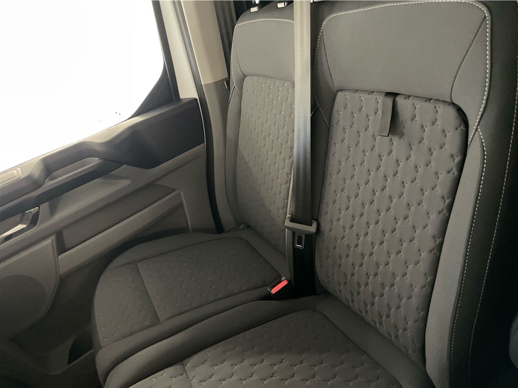 Ford E-Transit Custom 320 L1H1 EL Limited 218HK Van Aut. - Image 13