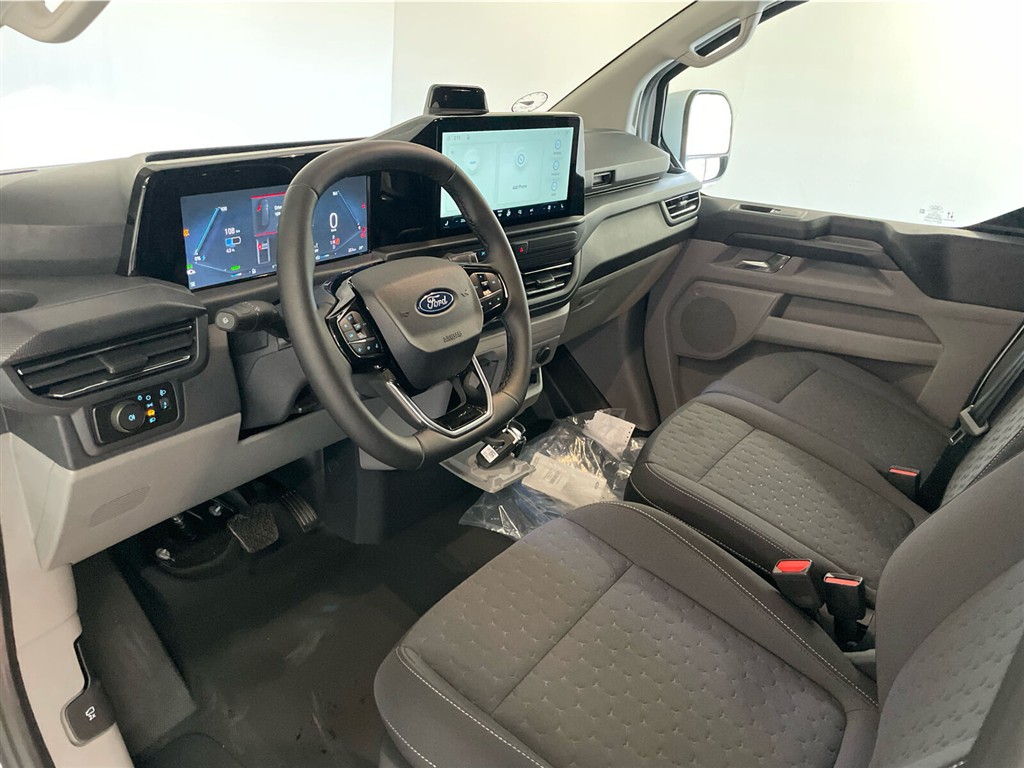 Ford E-Transit Custom 320 L1H1 EL Limited 218HK Van Aut. - Image 23
