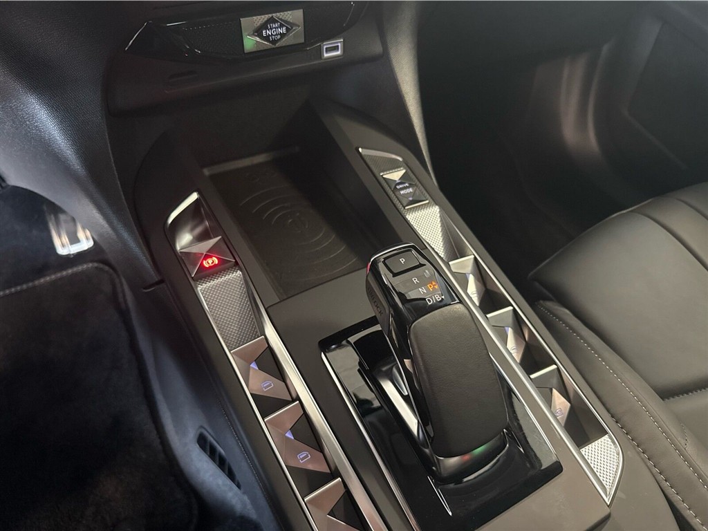 DS DS3 Crossback E-Tense Etoile 156HK 5d Aut. - Image 15
