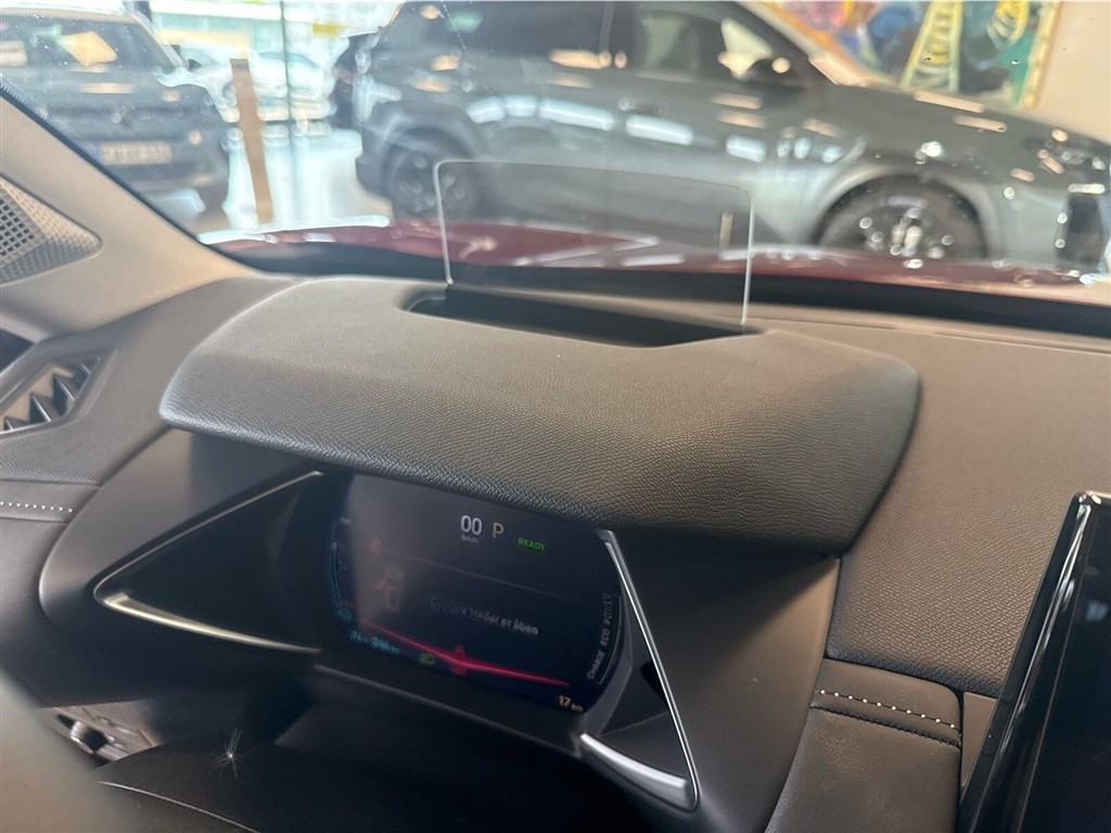 DS DS3 Crossback E-Tense Etoile 156HK 5d Aut. - Image 17