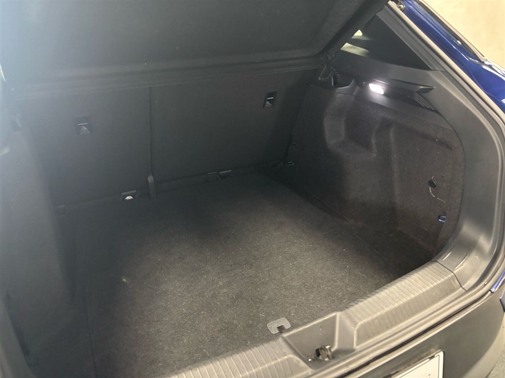 VW ID.4 EL City 148HK 5d Aut. - Image 6