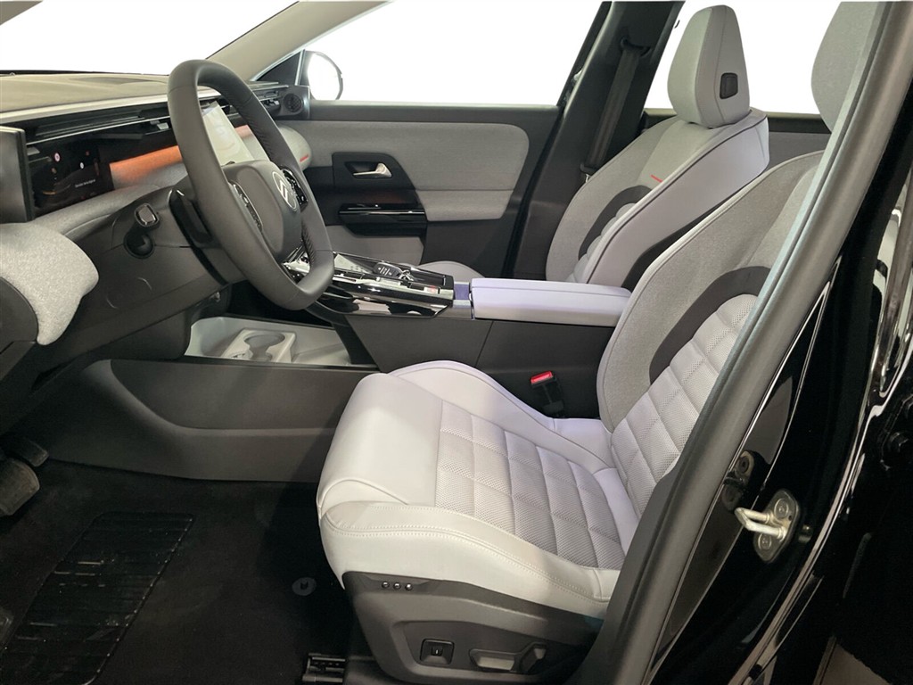 Citroën e-C5 Aircross EL Plus 210HK 5d Aut. - Image 11