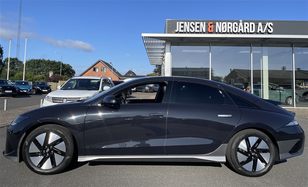 Hyundai Ioniq 6 Electric 77,4 kWh Advanced 229HK Aut. - Image 2