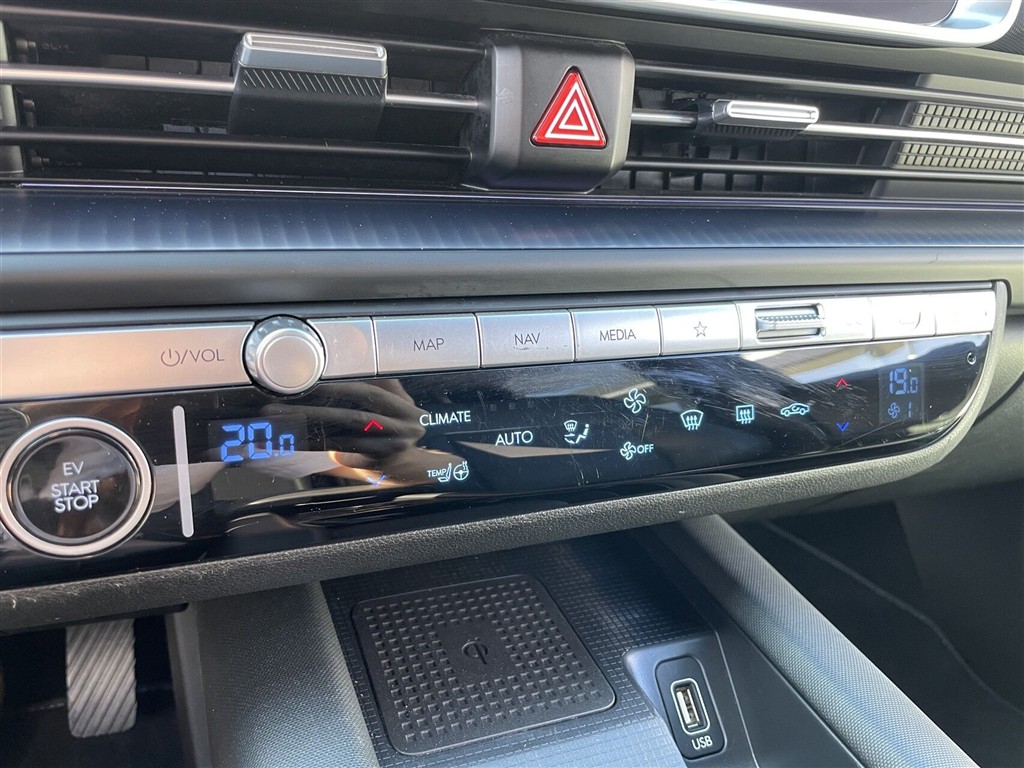 Hyundai Ioniq 6 Electric 77,4 kWh Advanced 229HK Aut. - Image 18