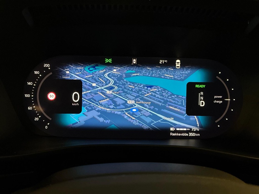 Volvo XC40 Recharge Extended Range Plus 252HK 5d Aut. - Image 10