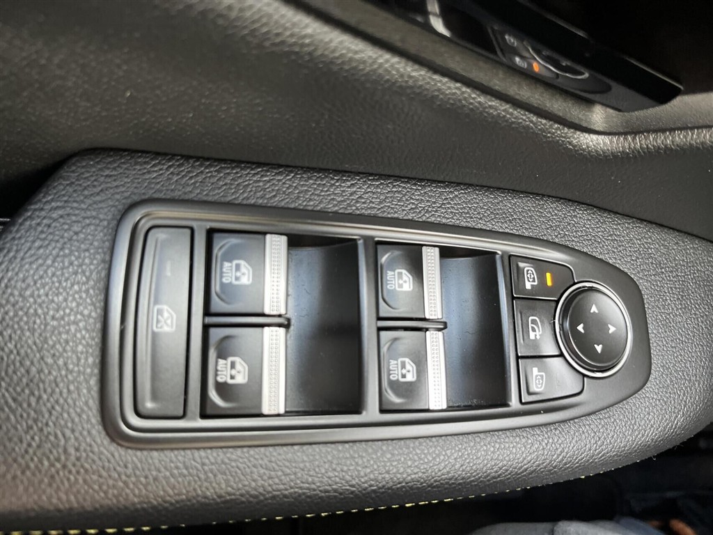 Renault Mégane E-TECH Techno 220HK 5d Aut. - Image 23