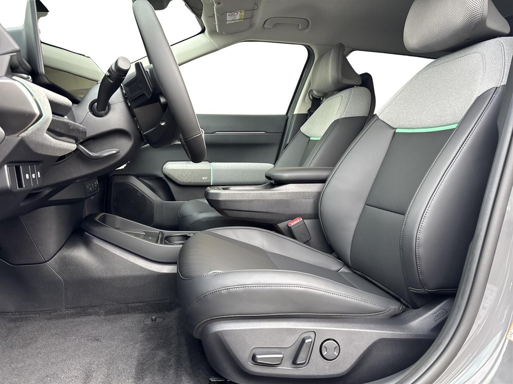 Kia EV4 Fastback Long Range Business Plus 204HK Aut. - Image 4
