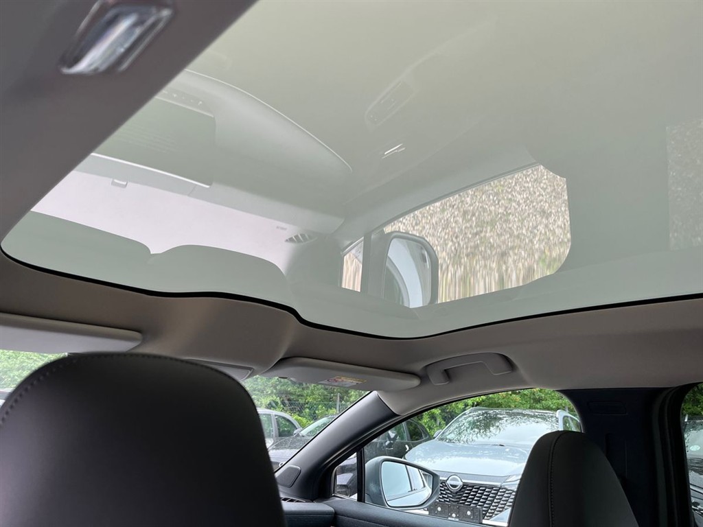 Nissan Leaf 75 kWh Advance 217HK 5d Aut. - Image 19