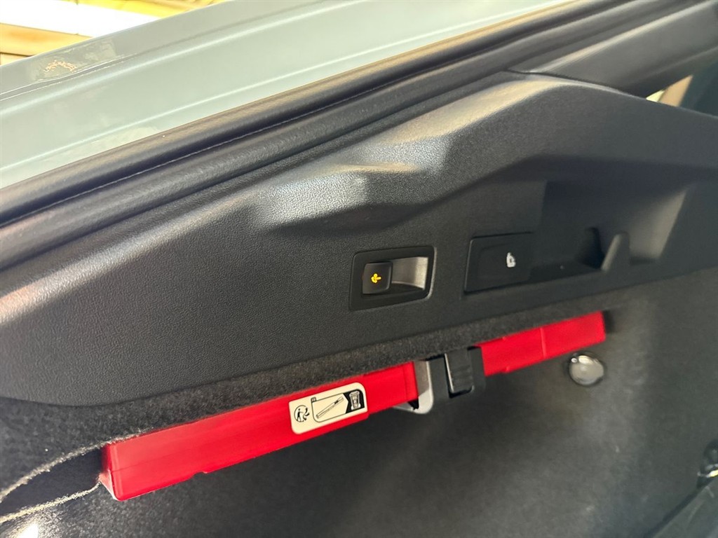 VW ID.7 EL Style+ 286HK 5d Aut. - Image 17