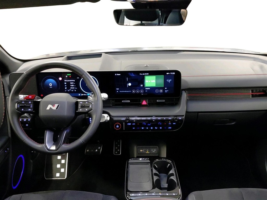 Hyundai Ioniq 5 Electric 84 kWh N-line+ 229HK 5d Aut. - Image 6