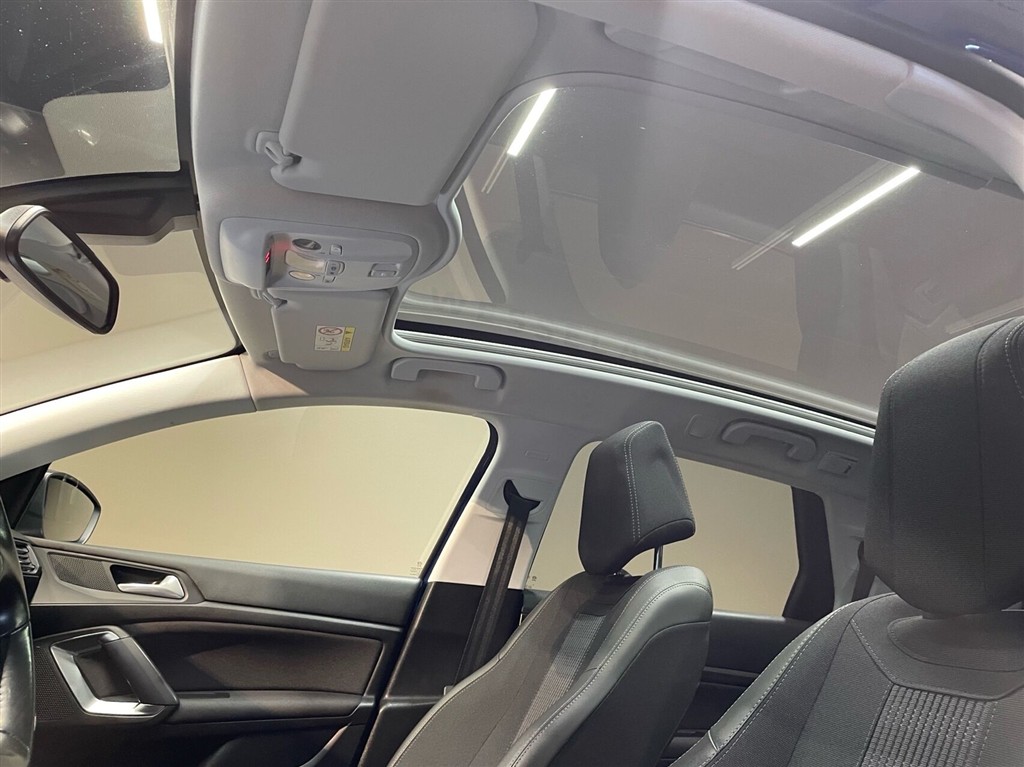 Peugeot 308 SW 1,2 PureTech Selection Sky EAT8 130HK Stc 8g Aut. - Image 12