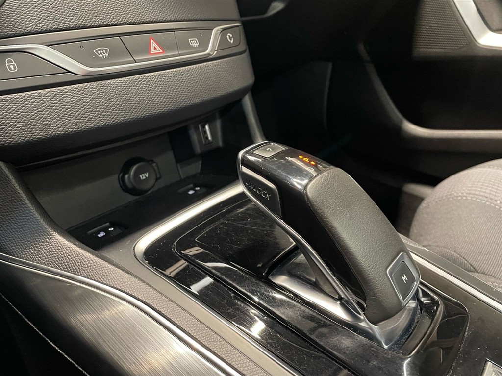 Peugeot 308 SW 1,2 PureTech Selection Sky EAT8 130HK Stc 8g Aut. - Image 15