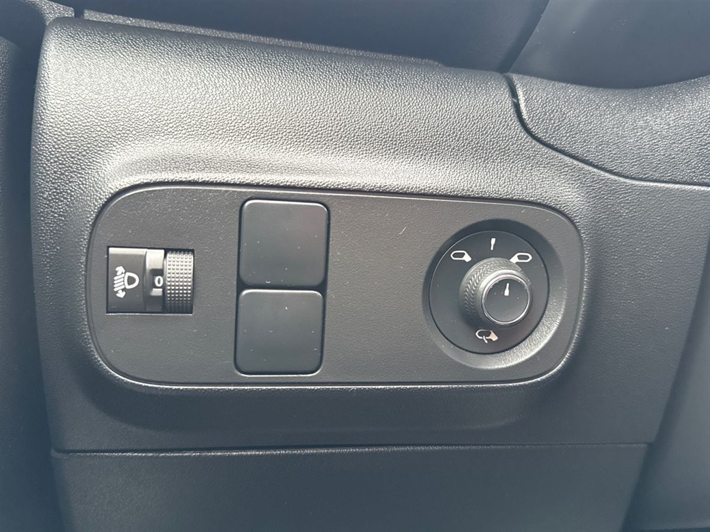 Citroën C3 1,2 PureTech Feel 83HK 5d - Image 19