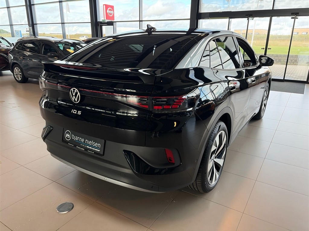 VW ID.5 EL Style+ 286HK 5d Aut. - Image 4