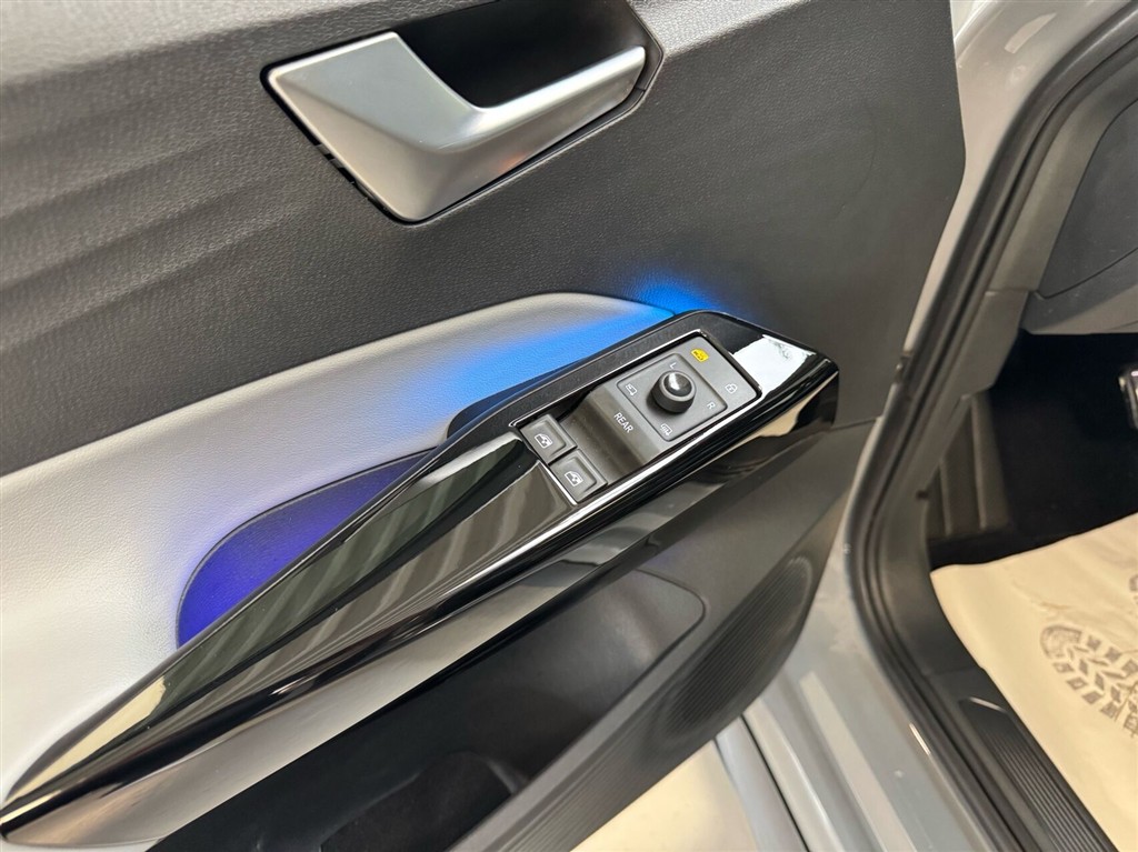 VW ID.3 EL Pro Family 145HK 5d Aut. - Image 12