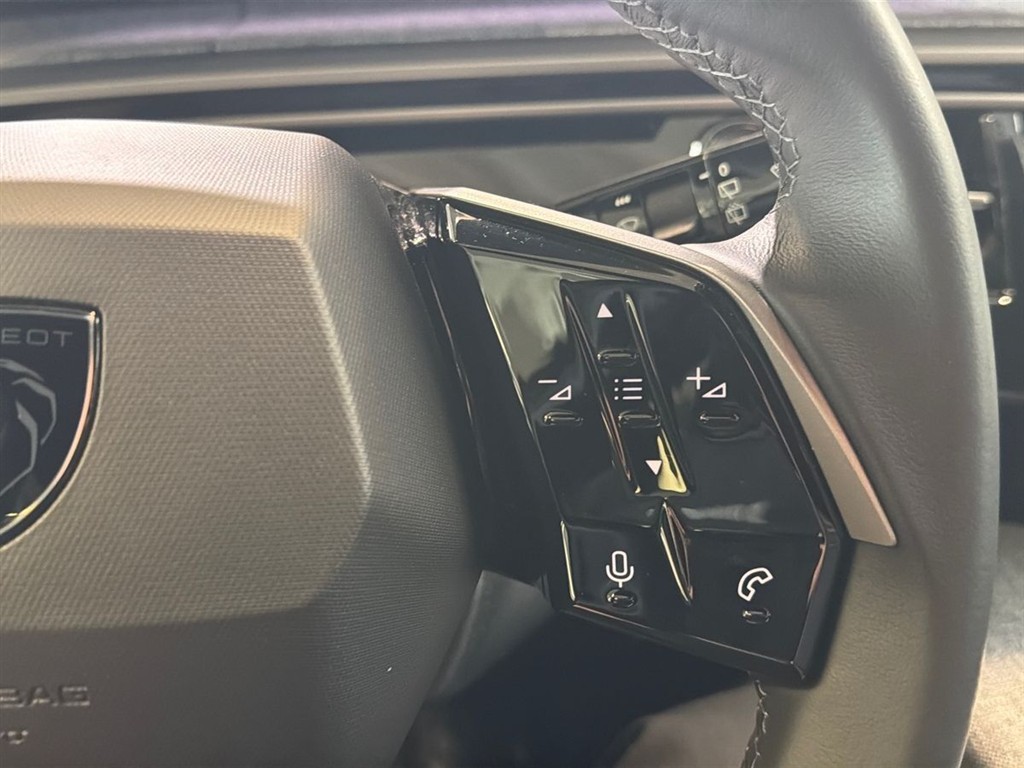 Peugeot e-5008 EL Allure 210HK 5d Aut. - Image 14