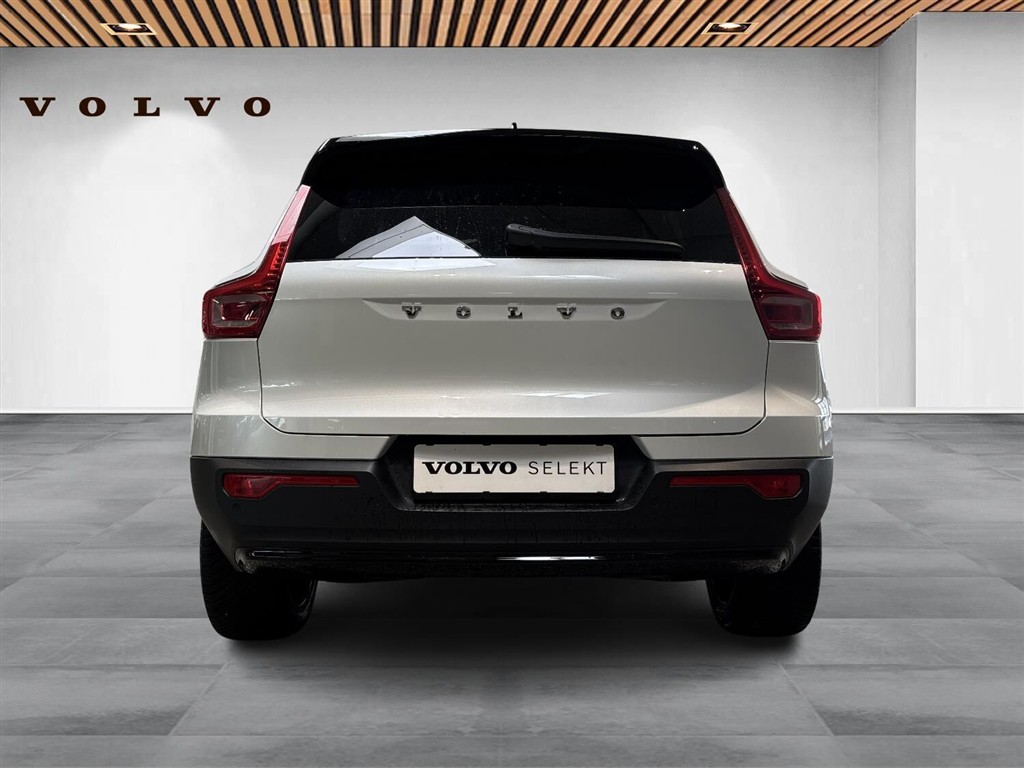 Volvo XC40 Recharge Extended Range Core 252HK 5d Aut. - Image 8