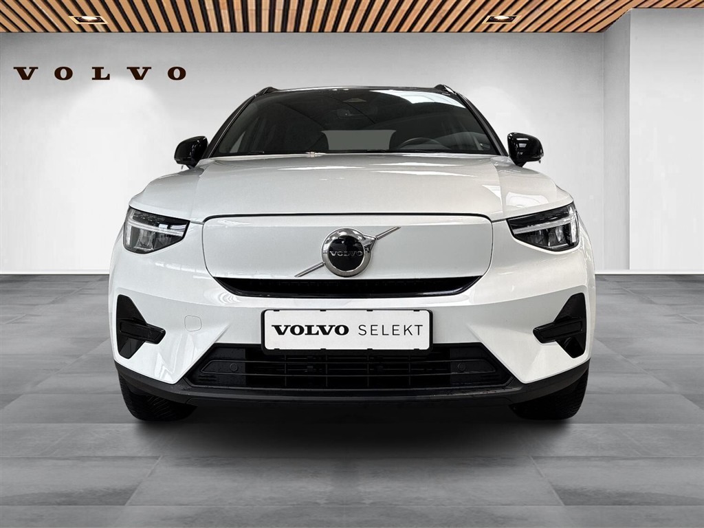 Volvo XC40 Recharge Extended Range Core 252HK 5d Aut. - Image 9