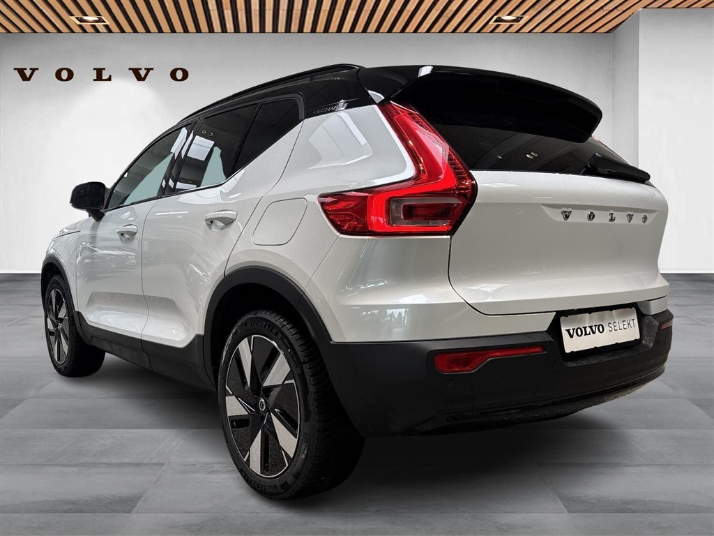 Volvo XC40 Recharge Extended Range Core 252HK 5d Aut. - Image 2