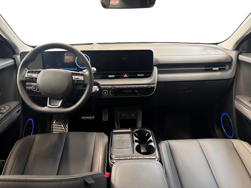 Hyundai Ioniq 5 Electric 84 kWh Ultimate 229HK 5d Aut. - Image 4