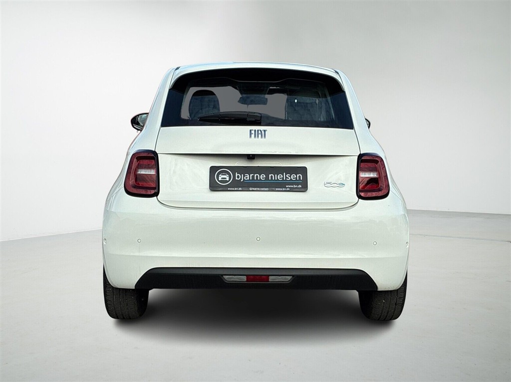 Fiat 500e 3+1 EL Icon Pack 118HK 4d Aut. - Image 7