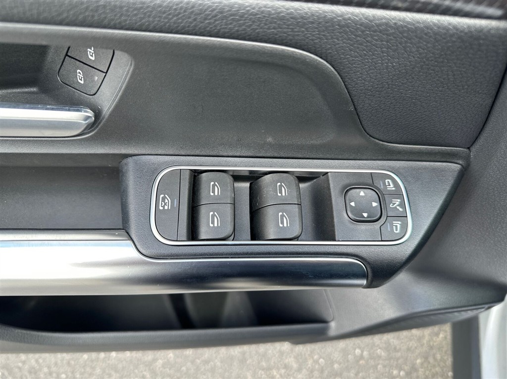 Mercedes-Benz EQA 250 EL 190HK 5d Aut. - Image 17
