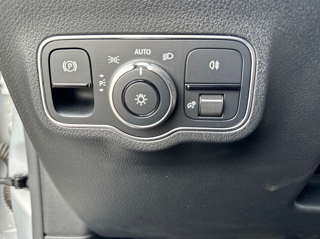 Mercedes-Benz EQA 250 EL 190HK 5d Aut. - Image 21