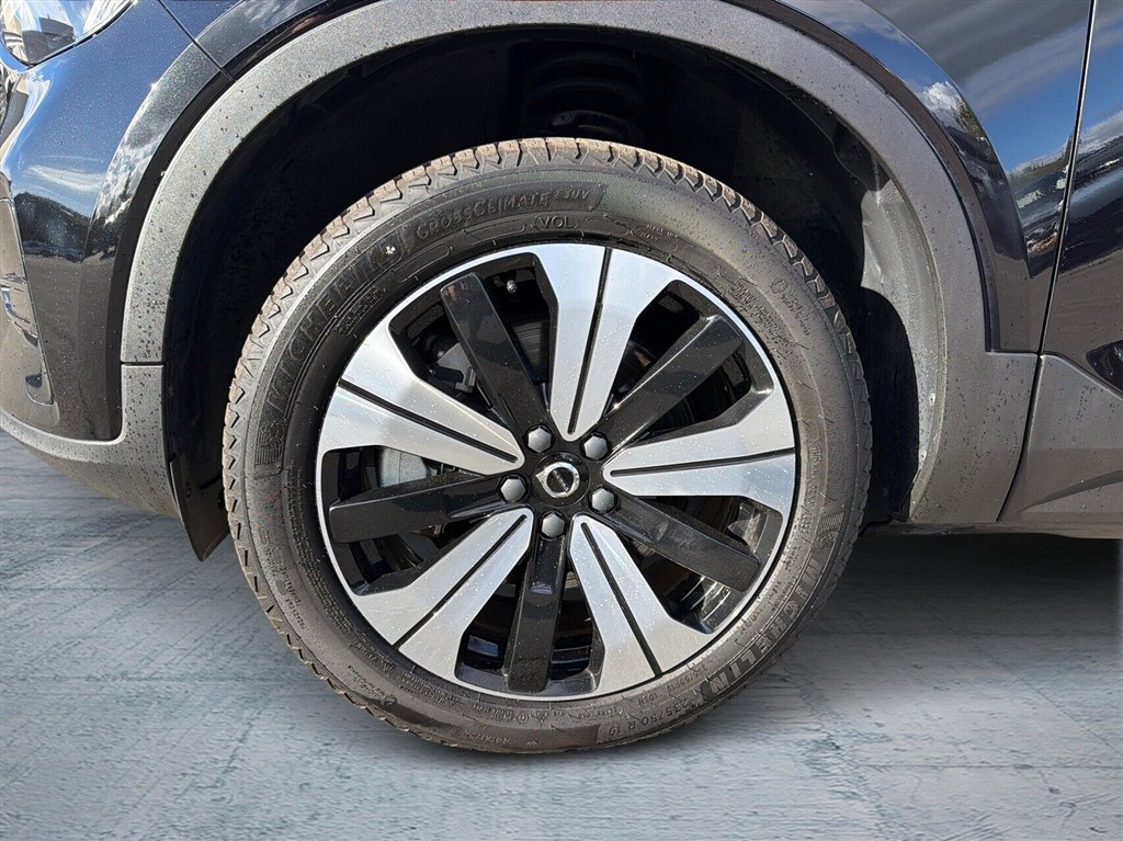 Volvo XC40 P6 Recharge Plus 231HK 5d Aut. - Image 10