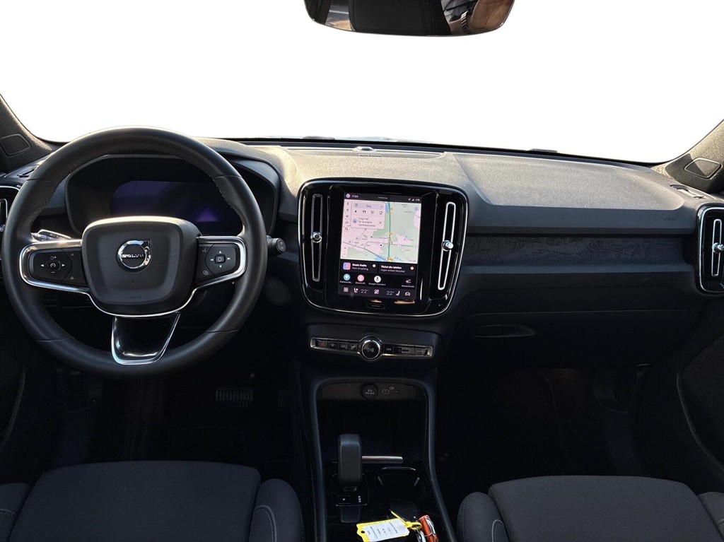 Volvo XC40 Recharge Extended Range Ultimate 252HK 5d Aut. - Image 6