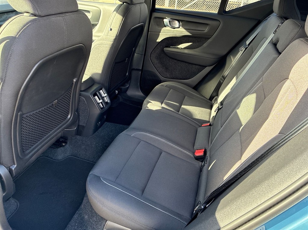 Volvo XC40 Recharge Extended Range Ultimate 252HK 5d Aut. - Image 7