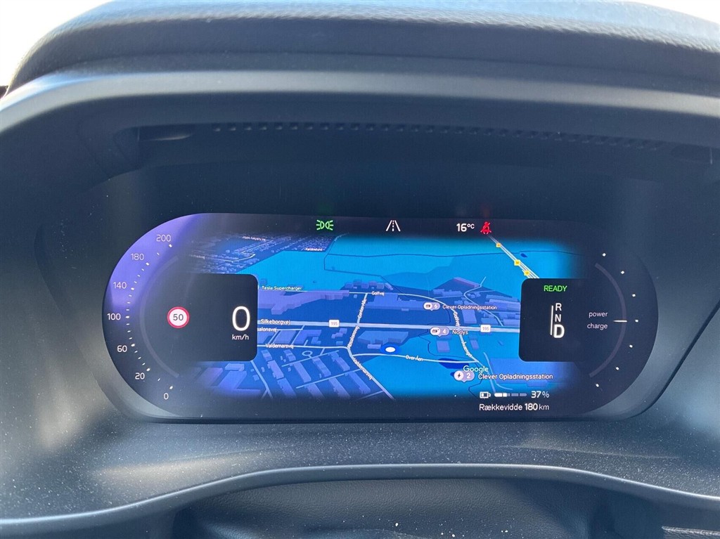 Volvo XC40 Recharge Extended Range Ultimate 252HK 5d Aut. - Image 12
