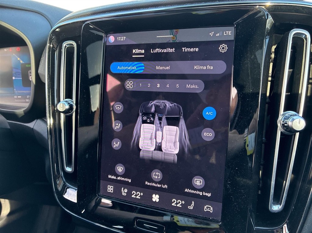 Volvo XC40 Recharge Extended Range Ultimate 252HK 5d Aut. - Image 18